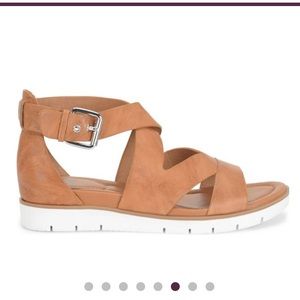 Soft Mirabelle Sandal